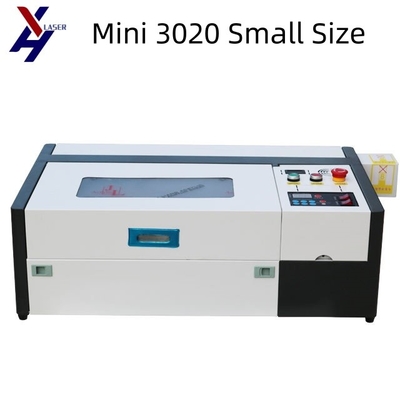 लकड़ी के चमड़े के लिए छोटे 300*200 मिमी M2 CO2 लेजर उत्कीर्णक और कटर एक्रिलिक